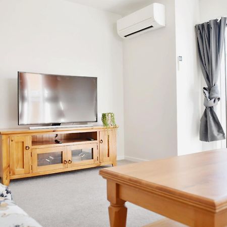 Johnsonville Brand New Lovely Townhouse Wellington Bagian luar foto