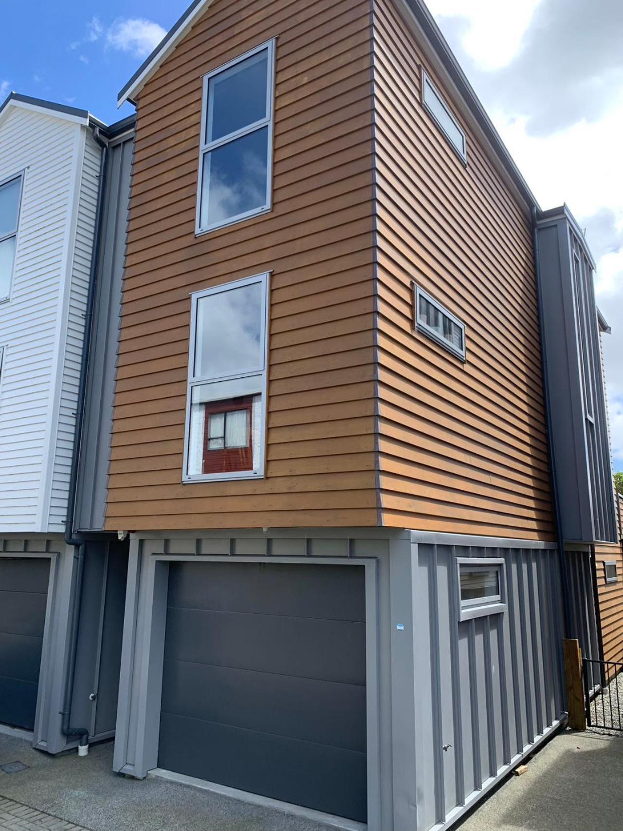 Johnsonville Brand New Lovely Townhouse Wellington Bagian luar foto