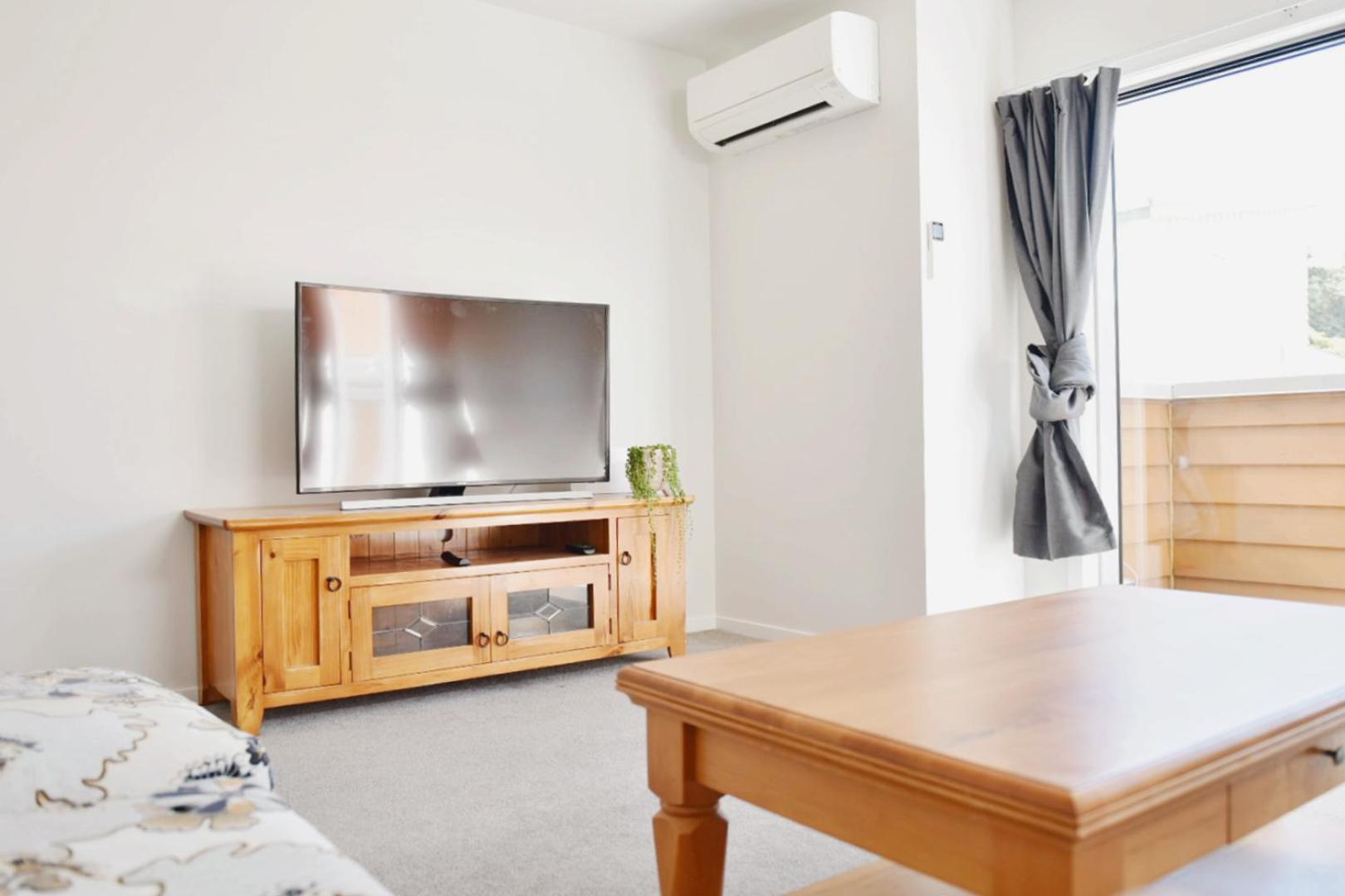 Johnsonville Brand New Lovely Townhouse Wellington Bagian luar foto
