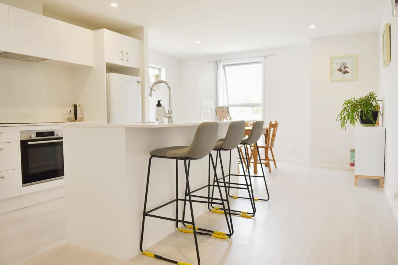 Johnsonville Brand New Lovely Townhouse Wellington Bagian luar foto